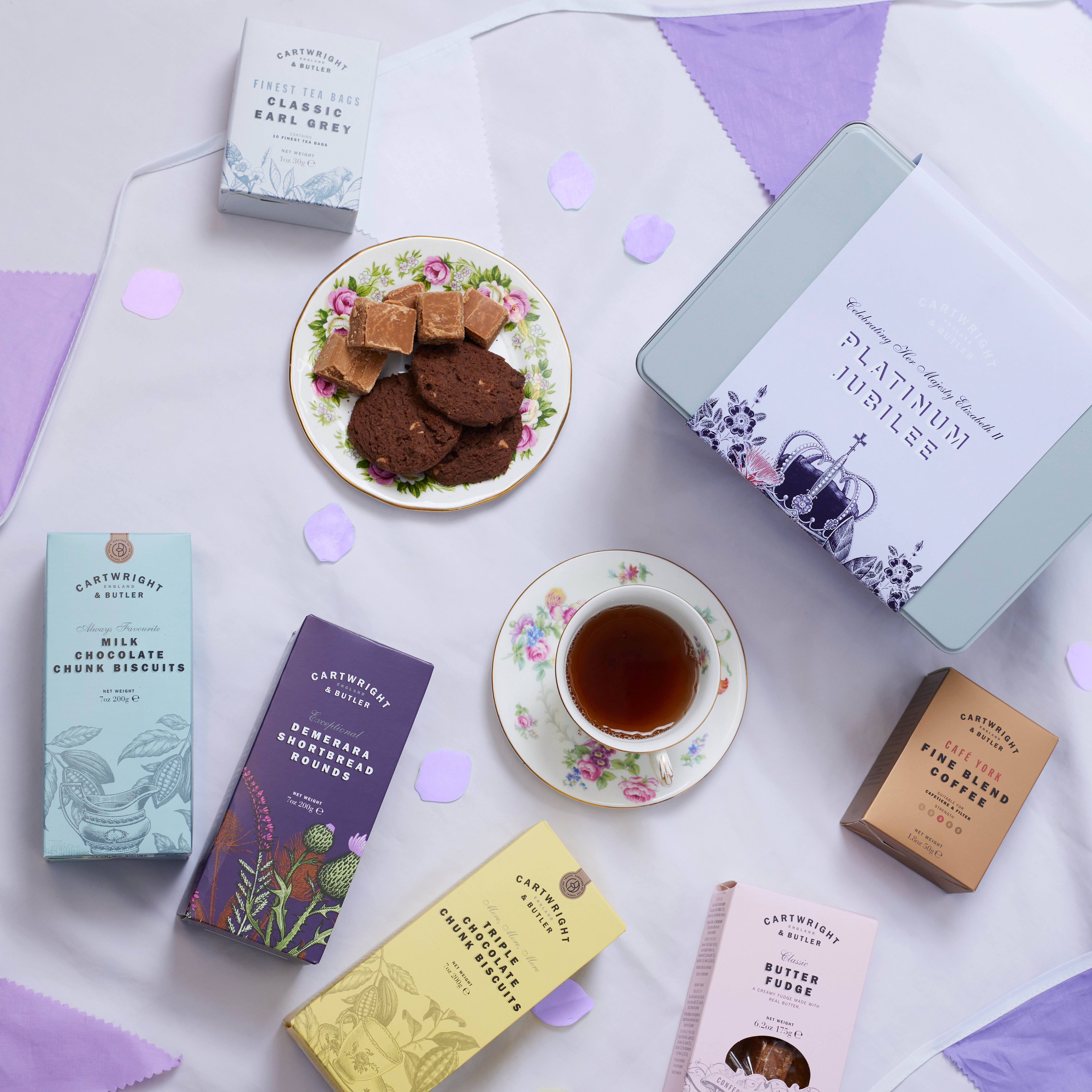 tea with the queen jubilee gift box