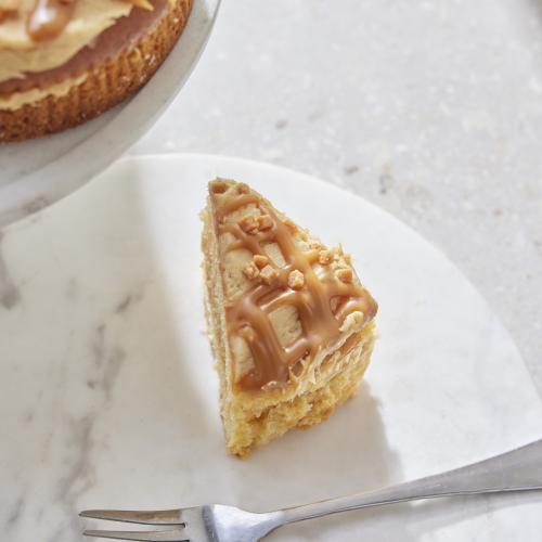 Salted Caramel Round Cake
