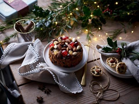 C&B christmas cake (1) (1)