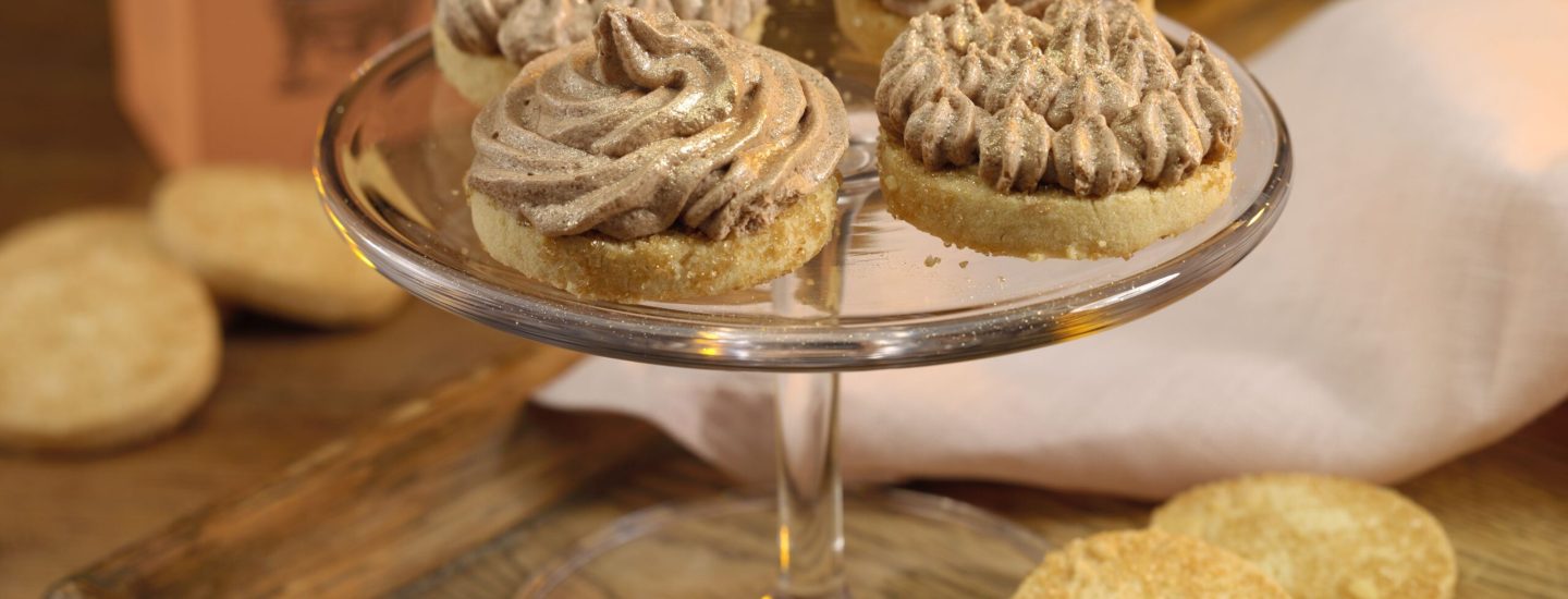 Almond Shortbread With Chocolate Cream IMAGE