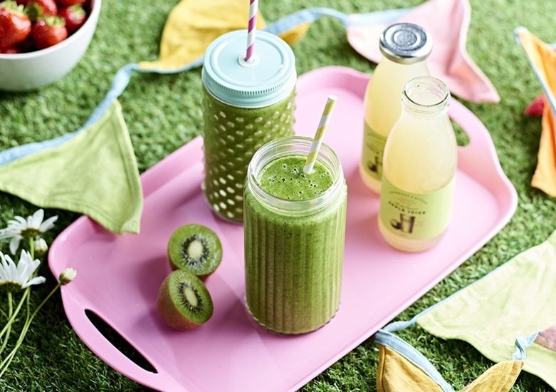 Green Apple, Mango & Kiwi Smoothie IMAGE