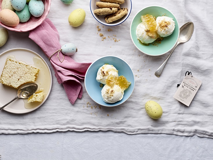 Honey & Ricotta Ice-Cream IMAGE