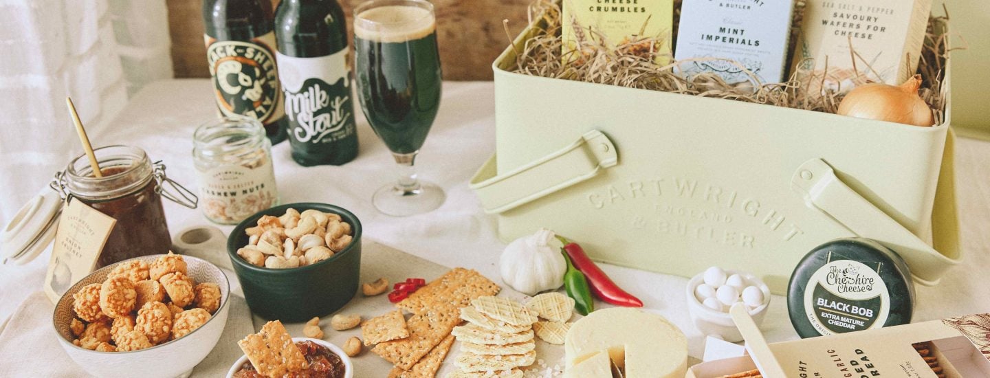 3124_C&B_The Cheese and Beer Hamper_LH_01 (3)