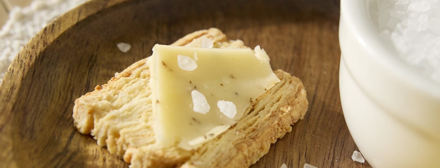 5303_C&B_Cheese Biscuits_LI_03-min