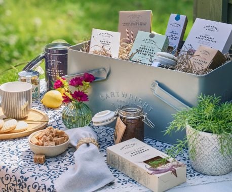 3120_C&B_24Q3_The Pocklington Hamper_LH_01 (2)